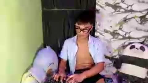 Snapshot of pixie_hugecock chatting on 22, 6, 2026 jay online show from 22, 6, 2026