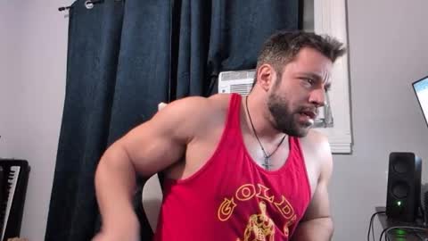 Snapshot of pizza_biceps chatting on 6, 1, 2026 pizza_biceps online show from 6, 1, 2026