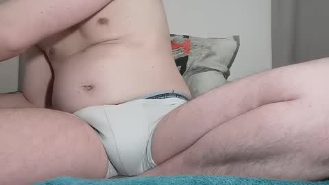 Snapshot of pladplad chatting on 12, 1, 2025 PLADPLAS online show from 12, 1, 2025