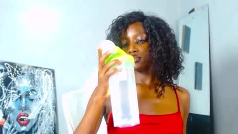 Snapshot of playboypetit chatting on 12, 1, 2025 playboypetit online show from 12, 1, 2025