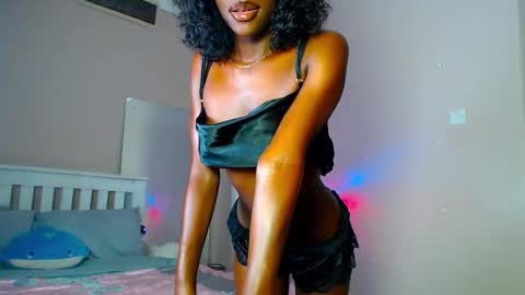 Snapshot of playboypetit chatting on 3, 10, 2025 playboypetit online show from 3, 10, 2025