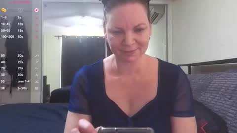 playfulcurvymilf online show from 20, 10, 2025
