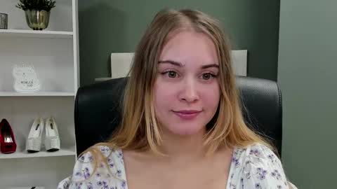 Snapshot of playgirl_valeria chatting on 24, 9, 2025 Valeria online show from 24, 9, 2025