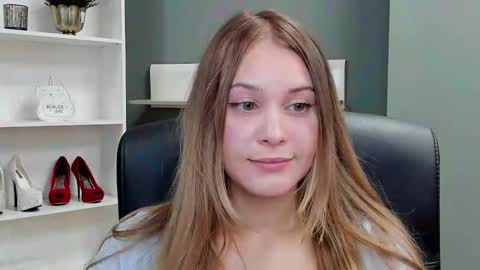Snapshot of playgirl_valeria chatting on 5, 10, 2025 Valeria online show from 5, 10, 2025