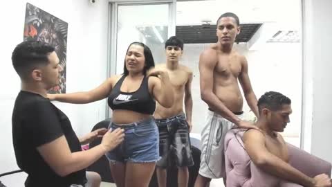   online show from 28, 1, 2025