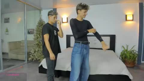   online show from 30, 11, 2025