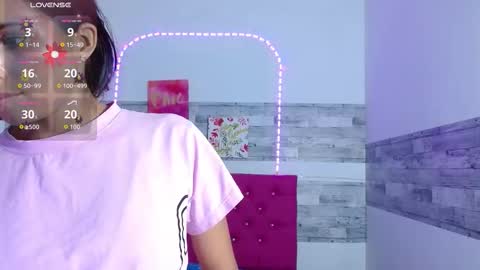 Snapshot of pleassing_neighbour chatting on 12, 9, 2025 Zalome online show from 12, 9, 2025