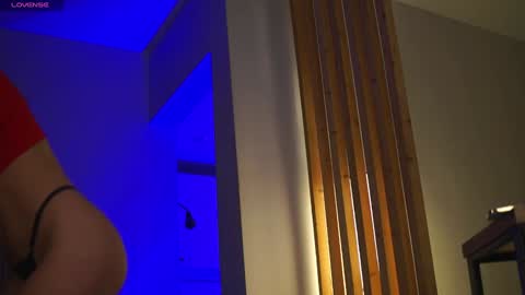 Snapshot of plump_bums chatting on 16, 10, 2025 Ari online show from 16, 10, 2025