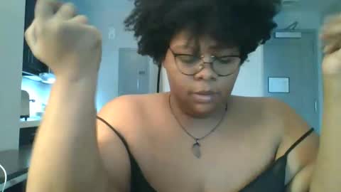 Plushbunny420 online show from 25, 12, 2024