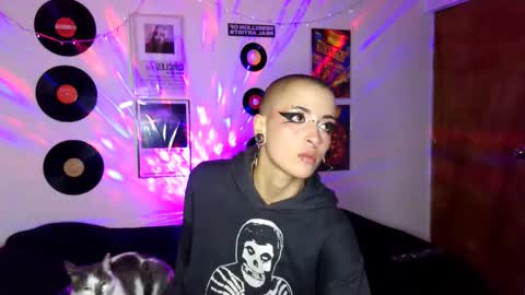   online show from 5, 3, 2025