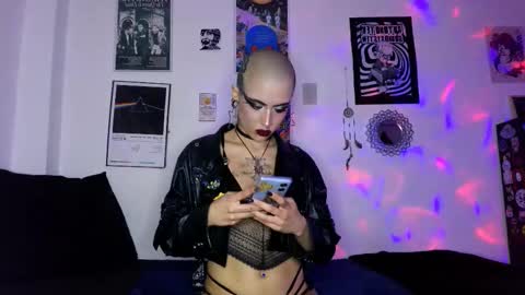    online show from 23, 10, 2025