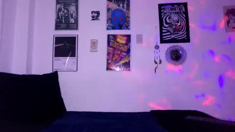    online show from 29, 10, 2025