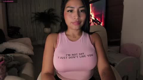 Snapshot of pocahontas_cute chatting on 9, 3, 2025 Nicole online show from 9, 3, 2025