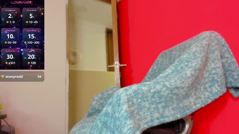 Snapshot of pocahontas_d chatting on 12, 12, 2024 catalina online show from 12, 12, 2024