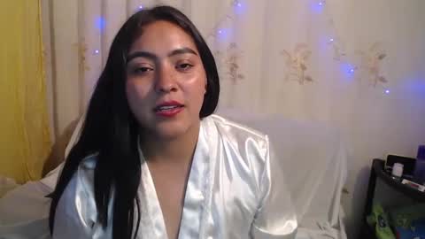 Snapshot of pocahontas_hall chatting on 27, 12, 2024 Lily online show from 27, 12, 2024