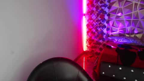 poison_doll2 online show from 13, 11, 2025