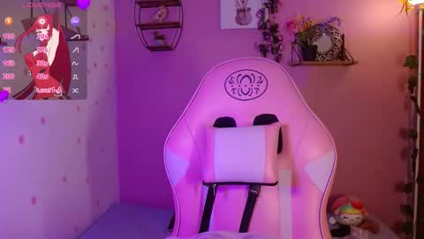 Snapshot of poison_liv chatting on 13, 9, 2025 poison_liv online show from 13, 9, 2025