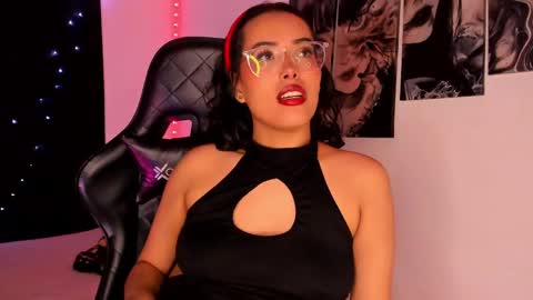 Willow                      Hours 12pm to 630pm Colombian time FRIDAY AND SUNDAY FREE DAYS online show from 16, 12, 2024