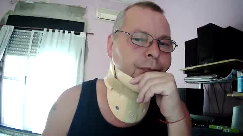 Snapshot of pol22010 chatting on 18, 4, 2026 Polako online show from 18, 4, 2026