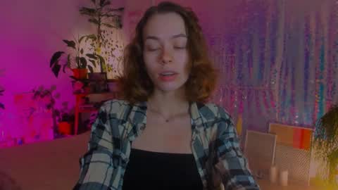 Snapshot of poli__ chatting on 12, 12, 2024 Martha online show from 12, 12, 2024