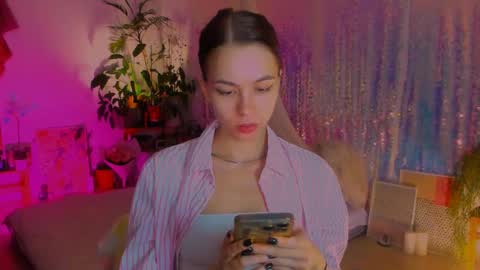 Snapshot of poli__ chatting on 10, 1, 2025 Martha online show from 10, 1, 2025