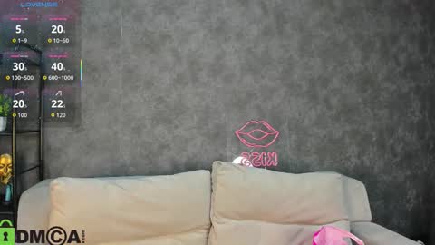 Snapshot of polly__mayer chatting on 13, 10, 2025 Polly online show from 13, 10, 2025