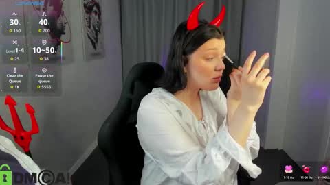 Snapshot of polly__mayer chatting on 22, 10, 2025 Polly online show from 22, 10, 2025