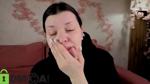 Snapshot of polly__mayer chatting on 12, 11, 2025 Polly online show from 12, 11, 2025