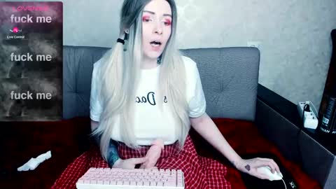 Snapshot of polly_wow chatting on 1, 3, 2025 Polly online show from 1, 3, 2025