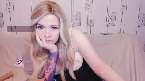 Snapshot of polly_wow chatting on 19, 6, 2026 Polly online show from 19, 6, 2026