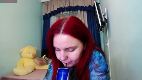 Snapshot of pollygreen chatting on 22, 12, 2024 Olivia online show from 22, 12, 2024