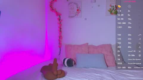 Snapshot of pollygrey_ chatting on 26, 6, 2026 Carolina online show from 26, 6, 2026