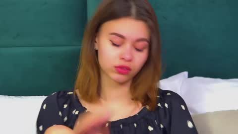 Polly online show from 19, 2, 2025