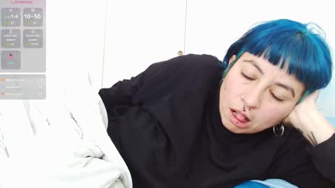 Poly online show from 3, 2, 2026