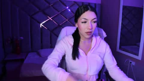 poly sasha  online show from 19, 2, 2026