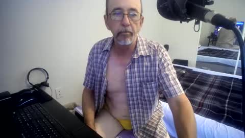 Snapshot of ponchitodenver chatting on 15, 10, 2025 Ponchitodenver online show from 15, 10, 2025