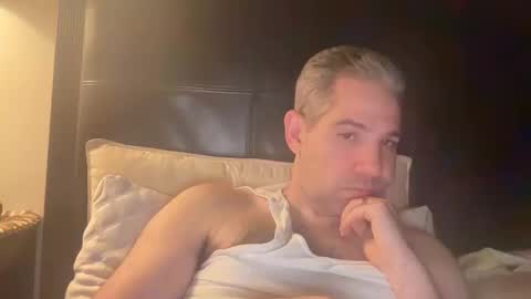 Snapshot of ponchynyc chatting on 10, 10, 2025 PONCH online show from 10, 10, 2025