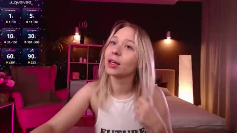 Snapshot of pooja_hegde chatting on 15, 9, 2025 Eva online show from 15, 9, 2025