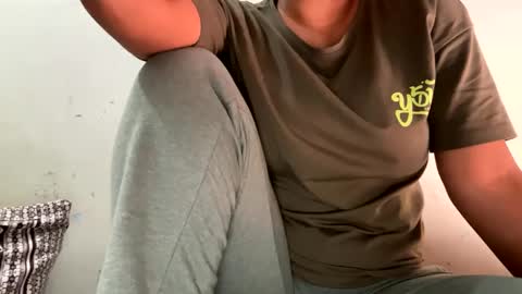 Snapshot of poonam_20 chatting on 10, 3, 2025 poonam_20 online show from 10, 3, 2025