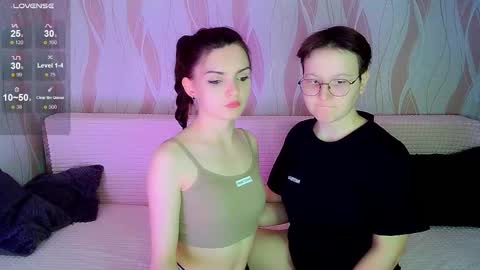 Ana and Tati online show from 3, 10, 2025