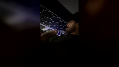 portugues_malvadao2 online show from 21, 3, 2026