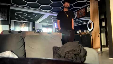 portugues_malvadao2 online show from 3, 4, 2026