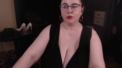 Snapshot of posh_mistress chatting on 9, 3, 2025 PoshMistres online show from 9, 3, 2025