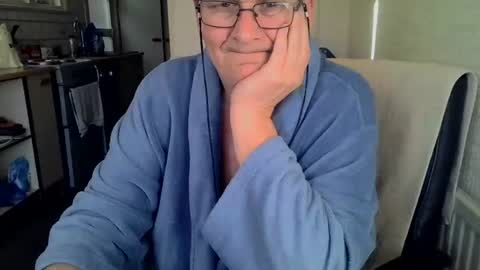 Snapshot of poshman65 chatting on 12, 11, 2025 poshman65 online show from 12, 11, 2025