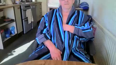 poshman65 online show from 14, 4, 2026