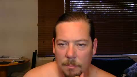 Snapshot of possiblymaybee chatting on 10, 7, 2026 possiblymaybee online show from 10, 7, 2026