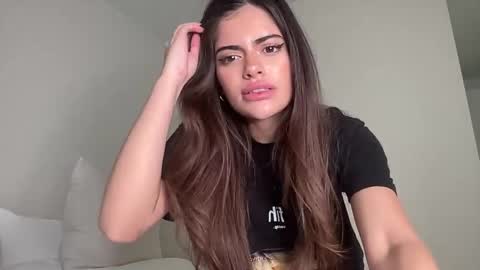 Selena online show from 7, 4, 2026