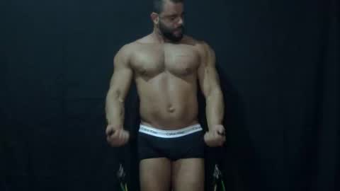 Snapshot of powerdmuscle chatting on 10, 4, 2026 powerdmuscle online show from 10, 4, 2026