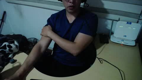 Snapshot of powerfulzeus2 chatting on 23, 9, 2025 powerfulzeus2 online show from 23, 9, 2025