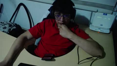 Snapshot of powerfulzeus2 chatting on 3, 10, 2025 powerfulzeus2 online show from 3, 10, 2025